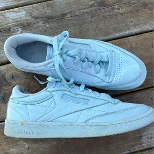 Reebok Men's pale Blue leather sneakers size 12